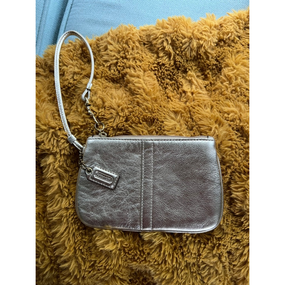 Women's Coach Gold Leather Wristlet Clutch One Size - Picture 2 of 3